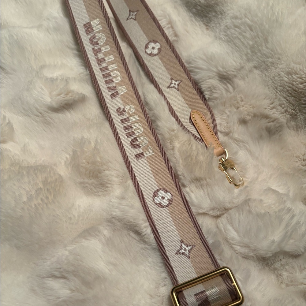 Louis Vuitton Beige and Brown Strap (from speedy 20)